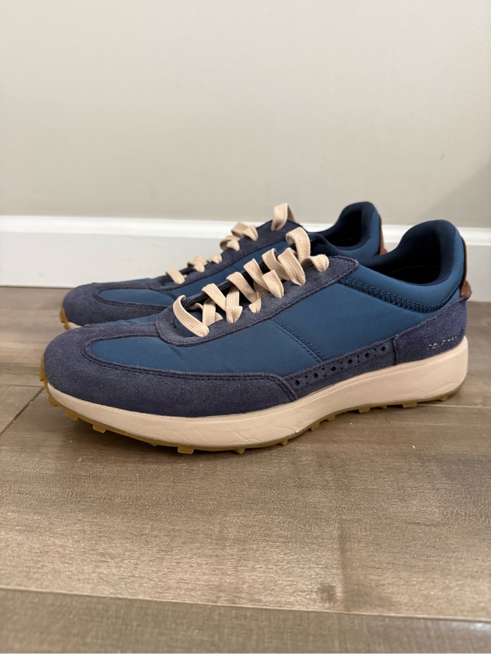 Cole Haan Grand Crosscourt Midtown Runner Sneaker Tennis Shoe 9.5 Blue Suede